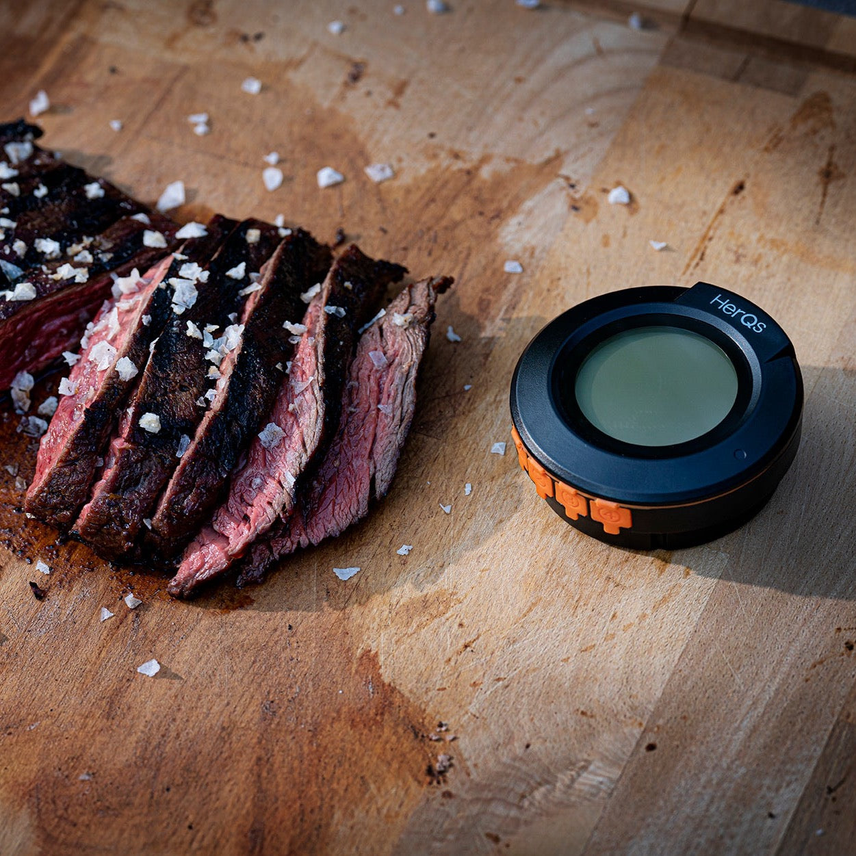 HerQs Dome - Smart Kettle BBQ Thermometer